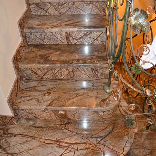 da-Forest-Marble-op-cau-thang