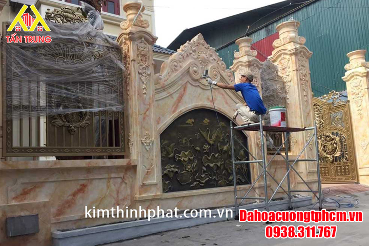 vi sao da hoa cuong duoc ua chuong thi cong biet thu